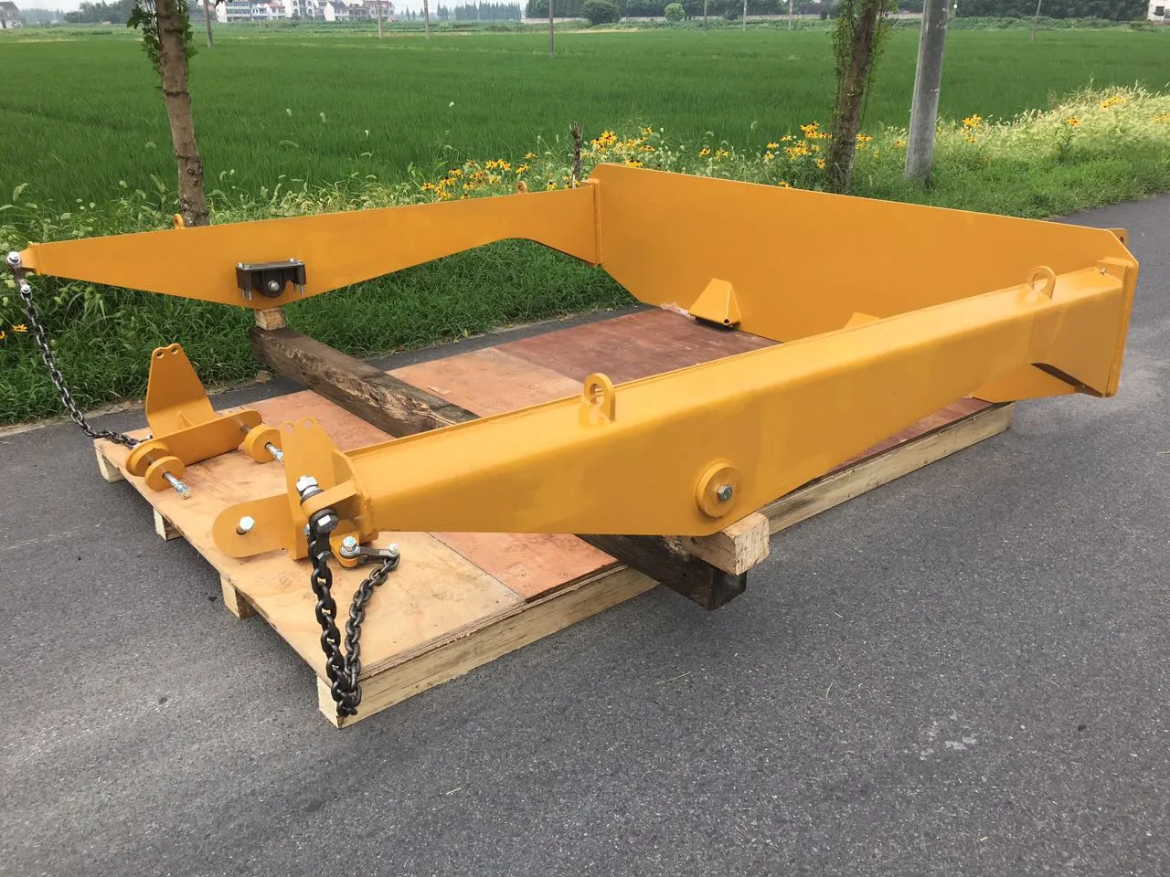 3076898 Cat Tailgate Group, 725 Articulated Dump Truck