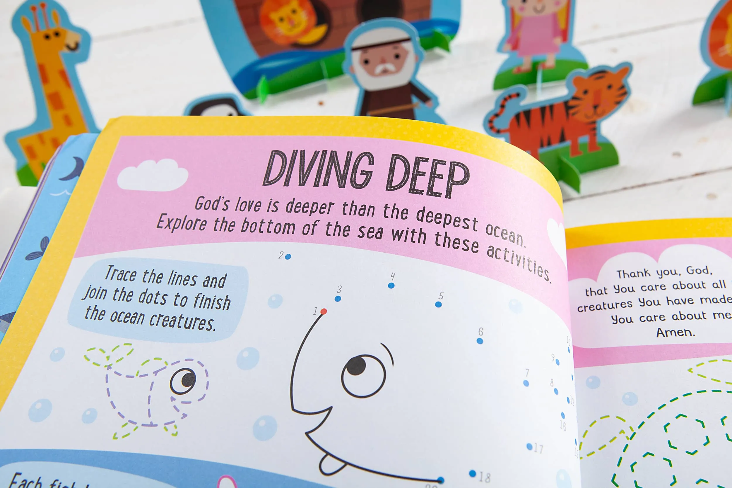 God’s Underwater World Activity Book (Gift Ideas)