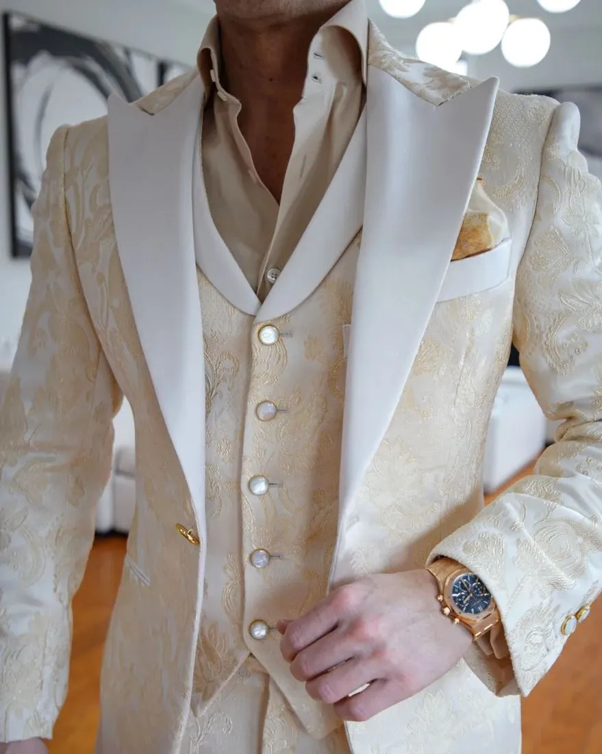 Oro Vittoriana Jacket @ The Vault
